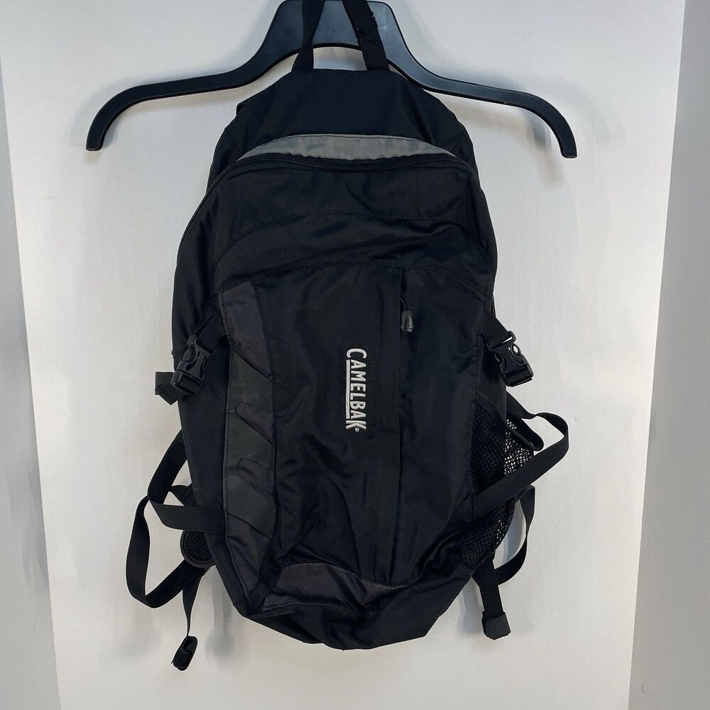 CamelBak Cloud Walker Hydration Pack Hiking Biking Backpack **READ**